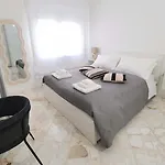 Akita بيت ضيافة
