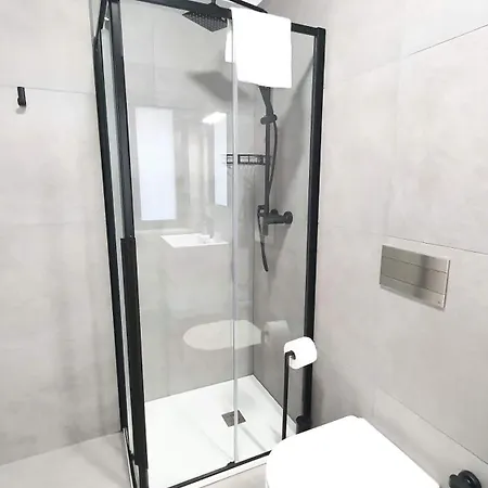 Akita בית הארחה בארי